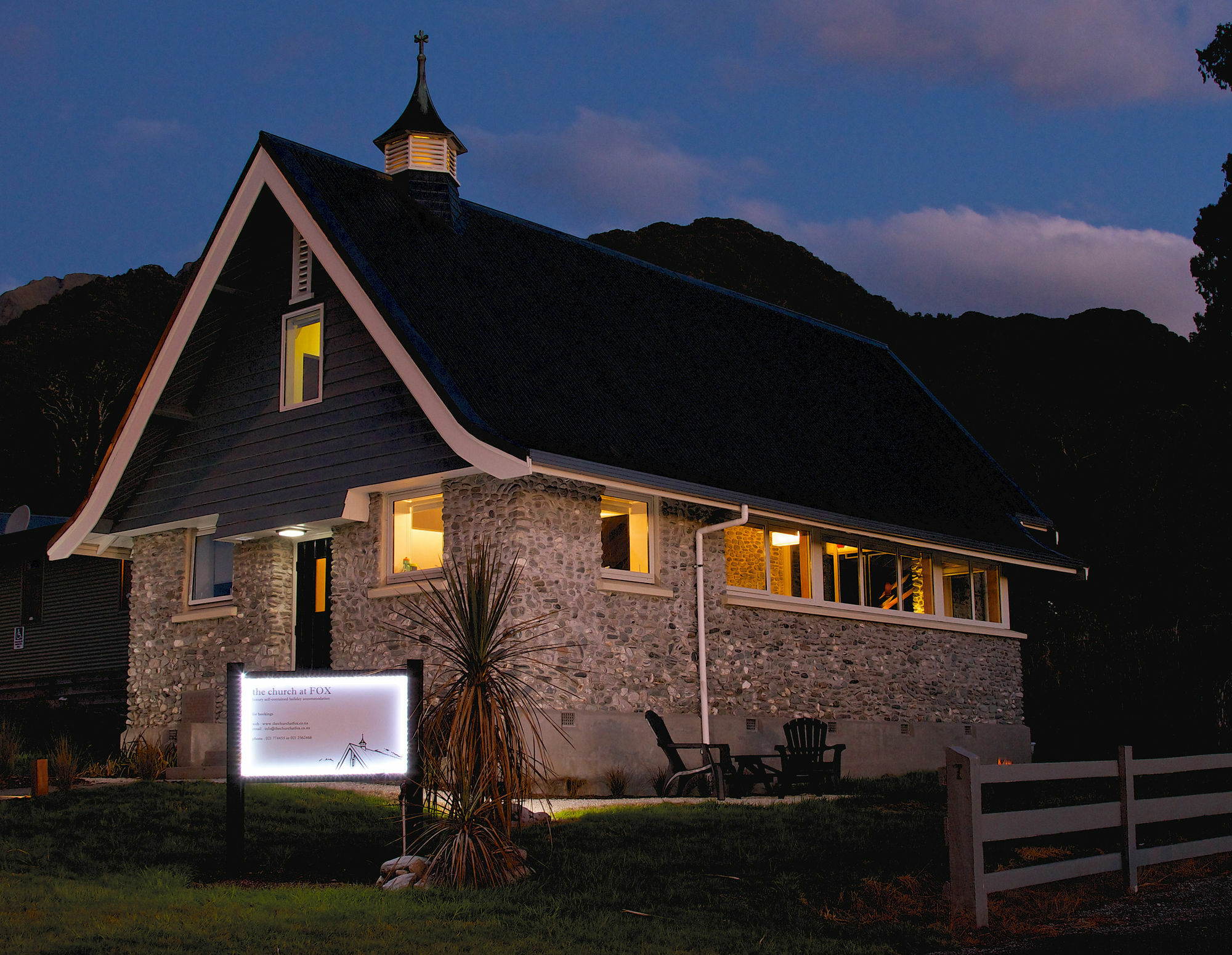 The Church At Fox Fox Glacier Bagian luar foto